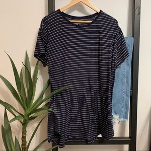 (20% off 3+!) Navy Striped “Boyfriend tee” - Small